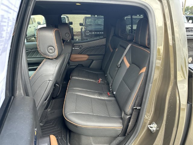 Used 2024 GMC Canyon AT4 w/ AT4 Premium Package AWD/4WD image 23