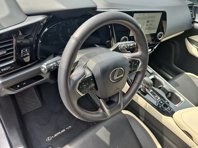 Used 2024 Lexus NX 250 FWD w/ Towing Package (2000 Lbs) image 17
