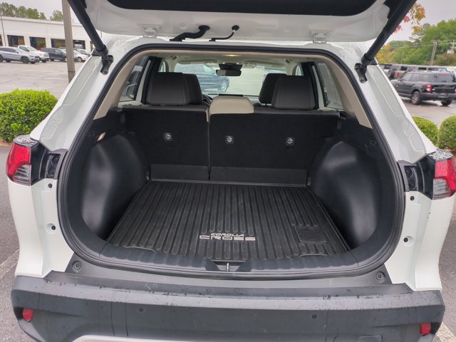 Used 2023 Toyota Corolla Cross XLE w/ Convenience Package AWD/4WD image 31