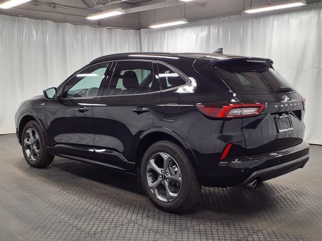Certified 2024 Ford Escape ST-Line w/ Tech Pack #1 AWD/4WD image 2