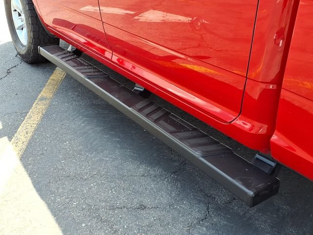 Used 2019 RAM 1500 Classic SLT w/ Luxury Group AWD/4WD image 5