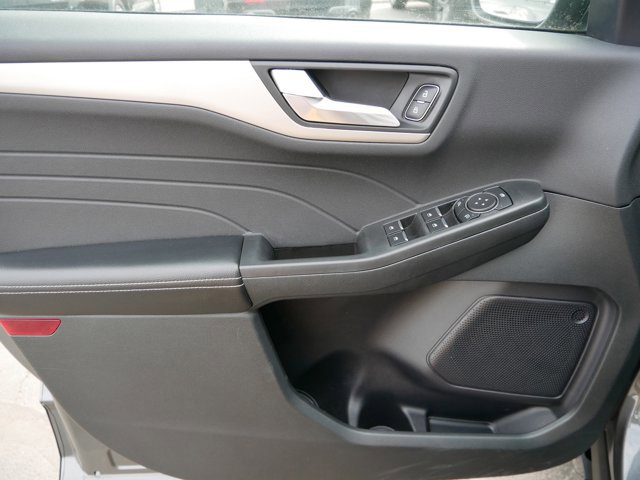 Certified 2022 Ford Escape SEL AWD/4WD image 10