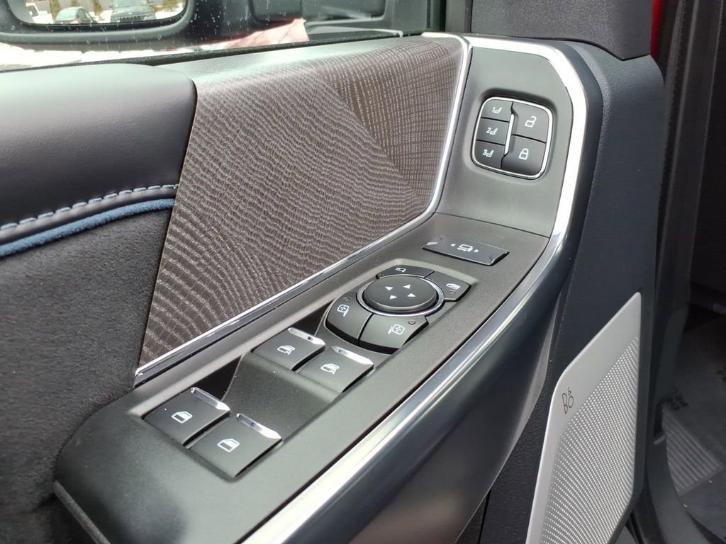 Certified 2025 Ford F350 Platinum AWD/4WD image 15