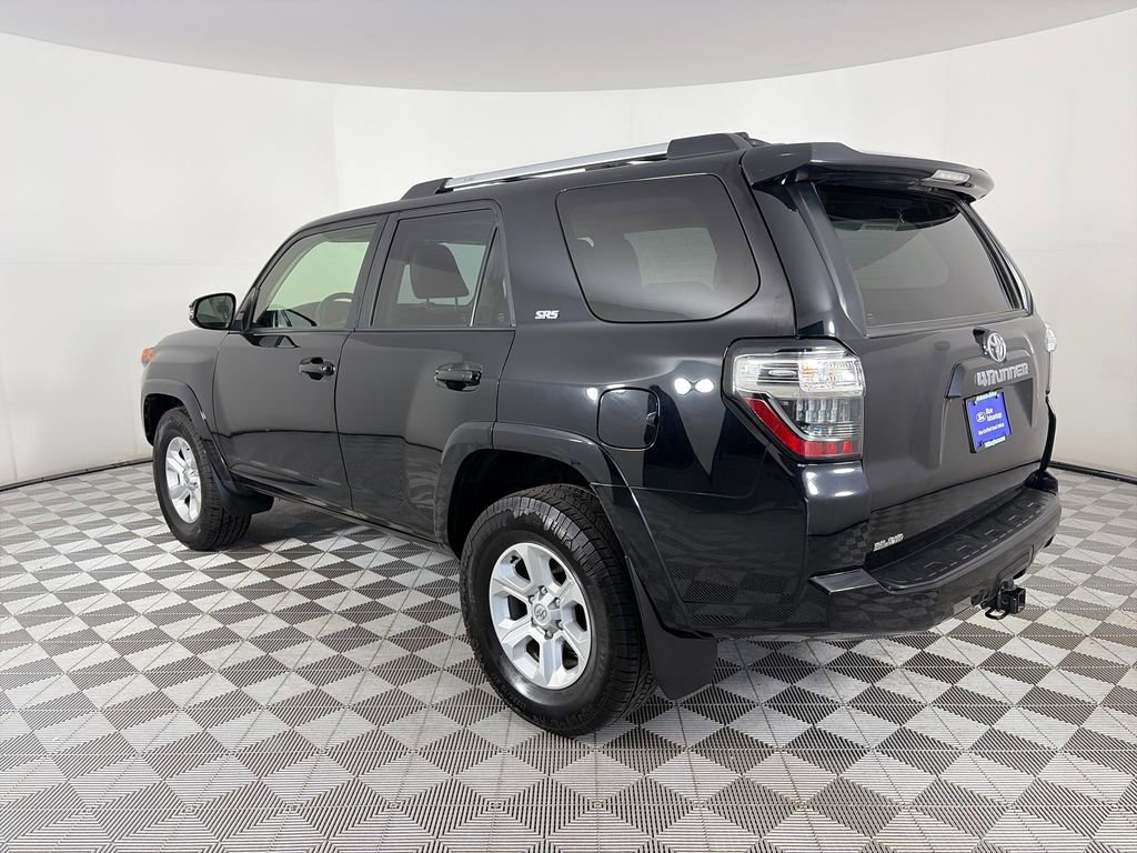 Used 2024 Toyota 4Runner SR5 Premium w/ Moonroof Package RWD image 5