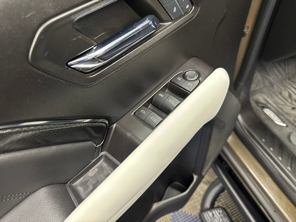 Used 2024 GMC Canyon AT4X AWD/4WD image 13