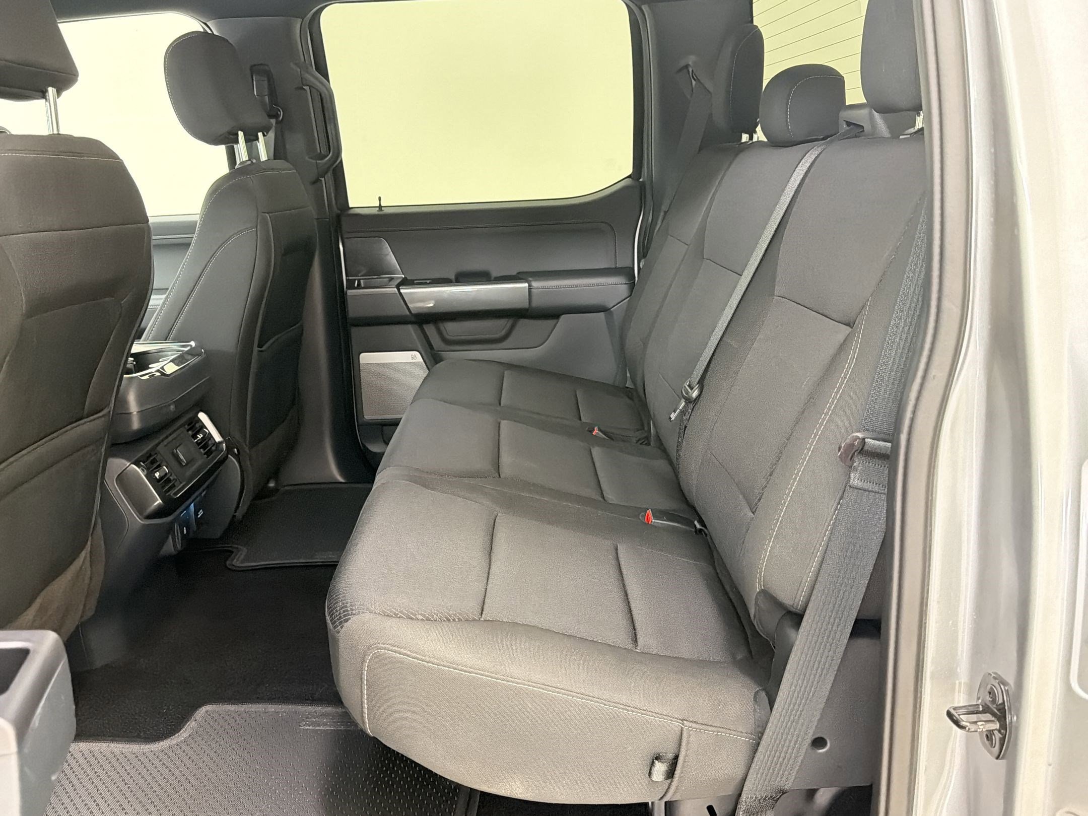 Certified 2022 Ford F150 XLT w/ Equipment Group 302A High image 15