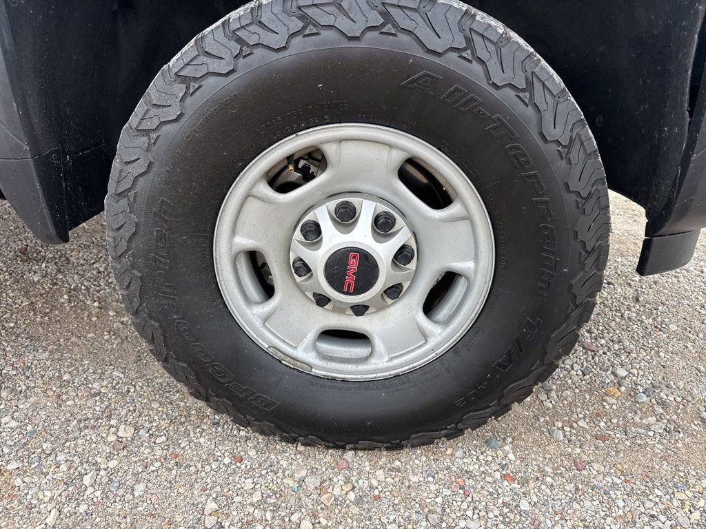 Used 2024 GMC Sierra 2500 Pro w/ Convenience Package image 11