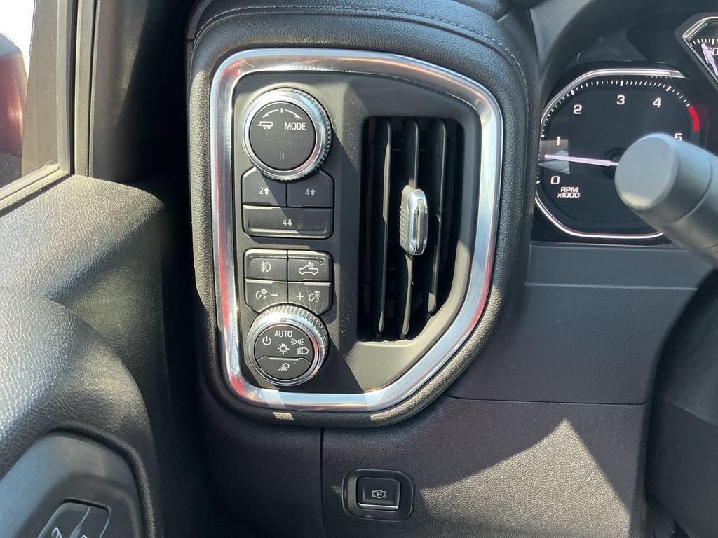 Used 2022 GMC Sierra 3500 SLE w/ SLE Convenience Package AWD/4WD image 23
