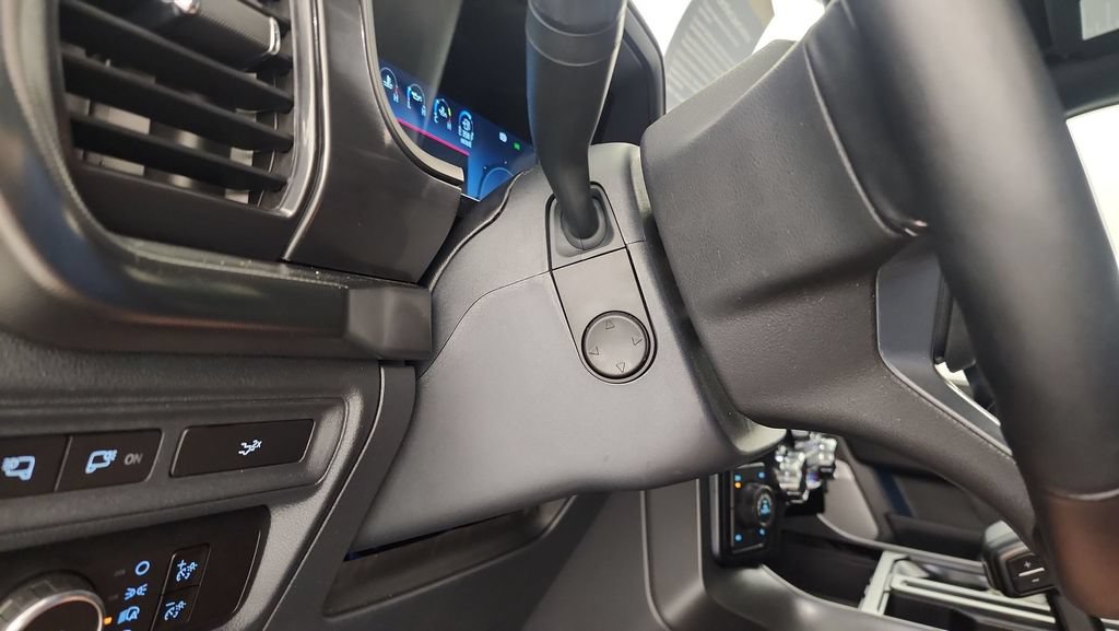 Certified 2024 Ford F150 Lariat AWD/4WD image 26