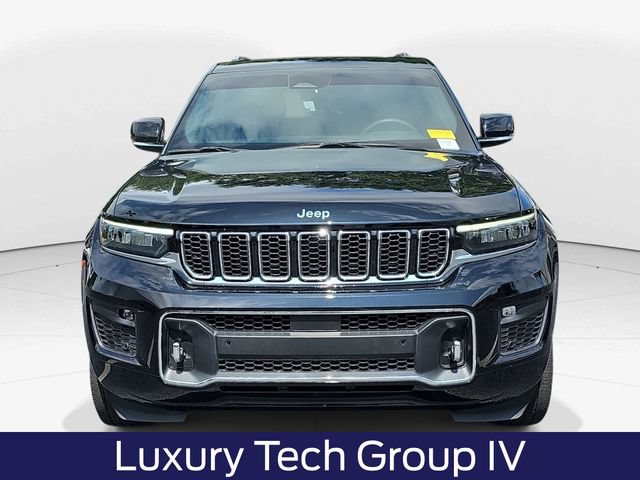 Used 2023 Jeep Grand Cherokee Overland w/ Luxury Tech Group IV AWD/4WD image 10
