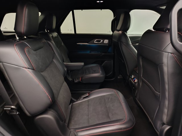 Certified 2025 Ford Explorer ST AWD/4WD image 17