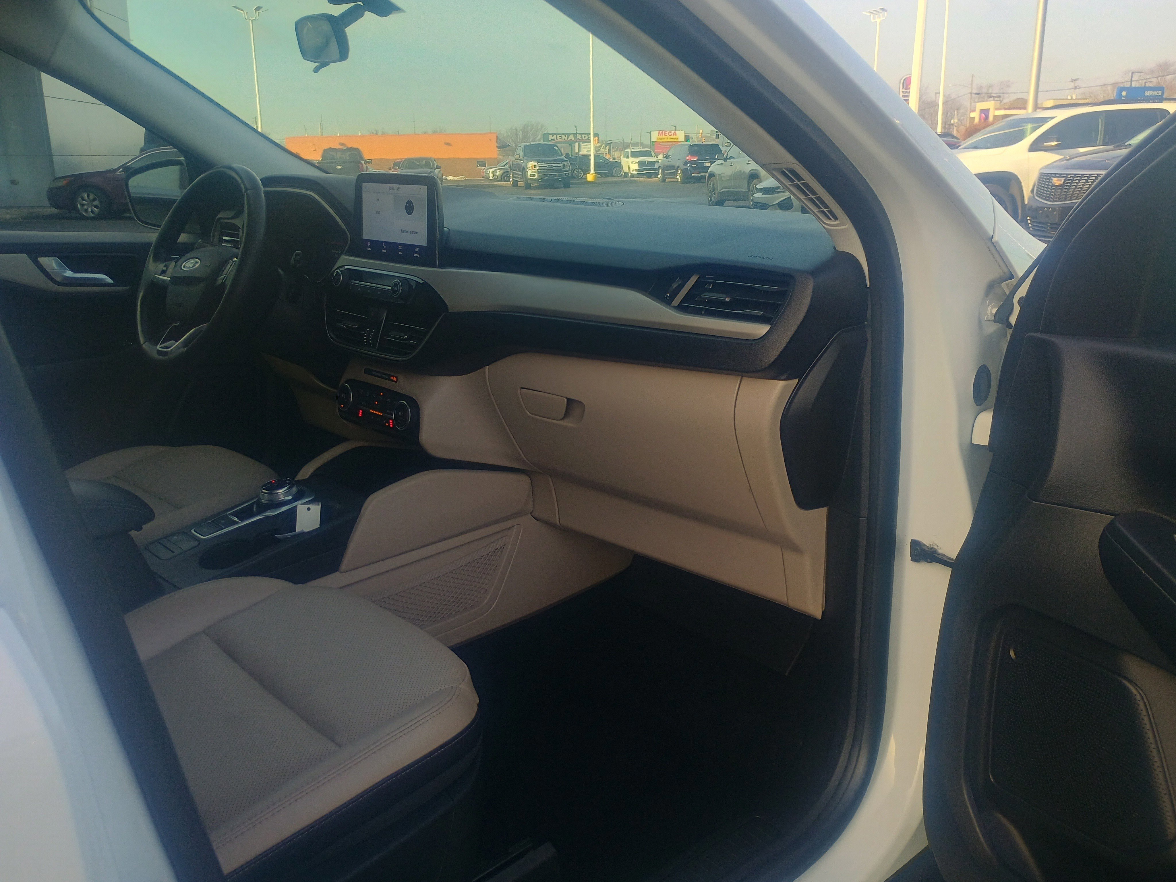 Certified 2021 Ford Escape SEL w/ Technology Package image 17