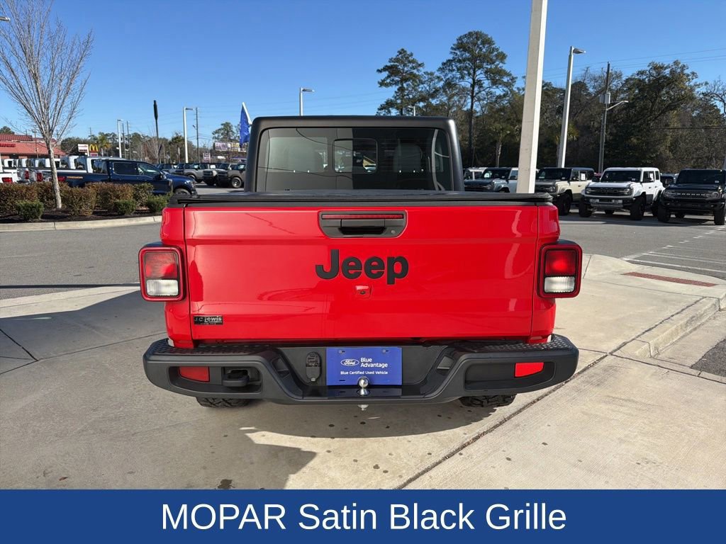 Used 2023 Jeep Gladiator Sport image 4