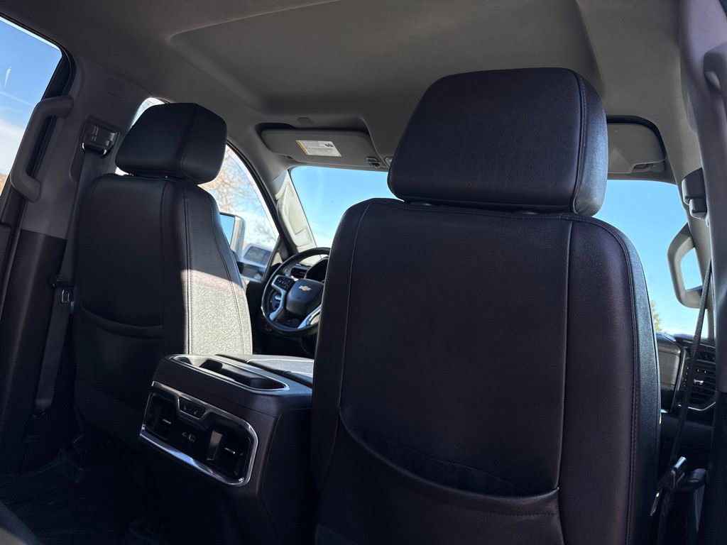 Used 2024 Chevrolet Silverado 3500 LTZ w/ LTZ Convenience Package image 25