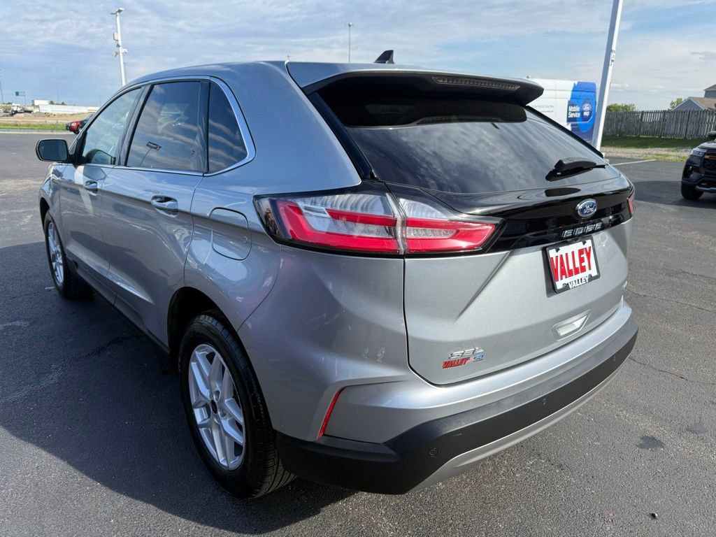Certified 2023 Ford Edge SEL w/ Convenience Package AWD/4WD image 5