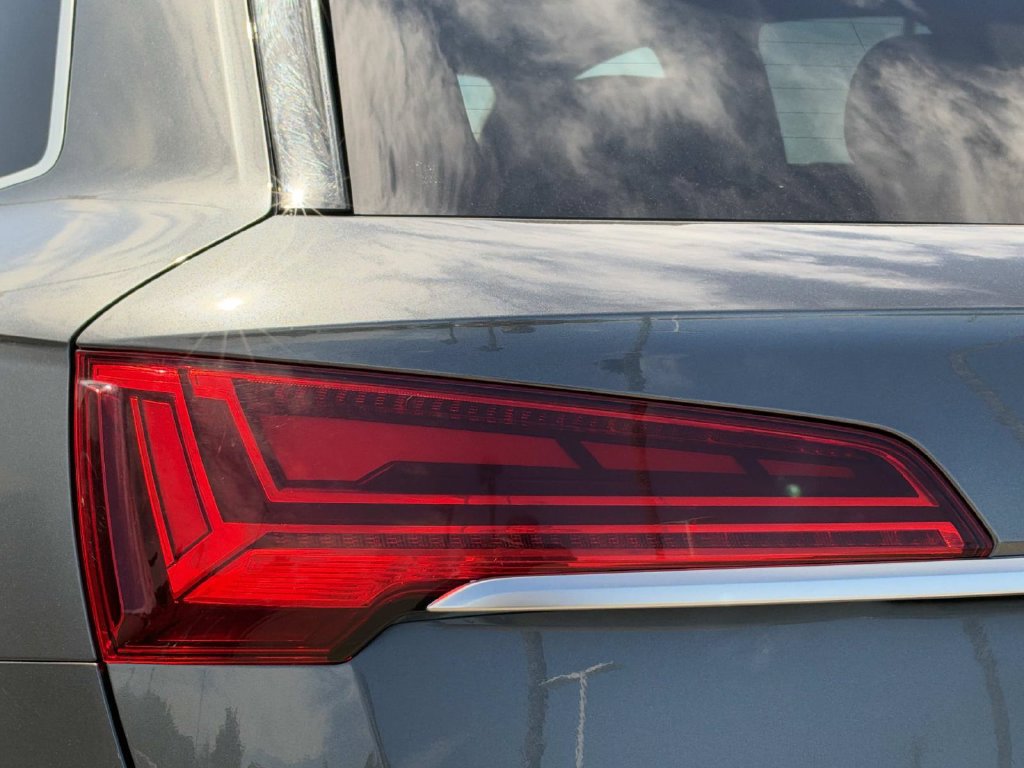 Used 2024 Audi Q5 2.0T Premium Plus AWD/4WD image 8