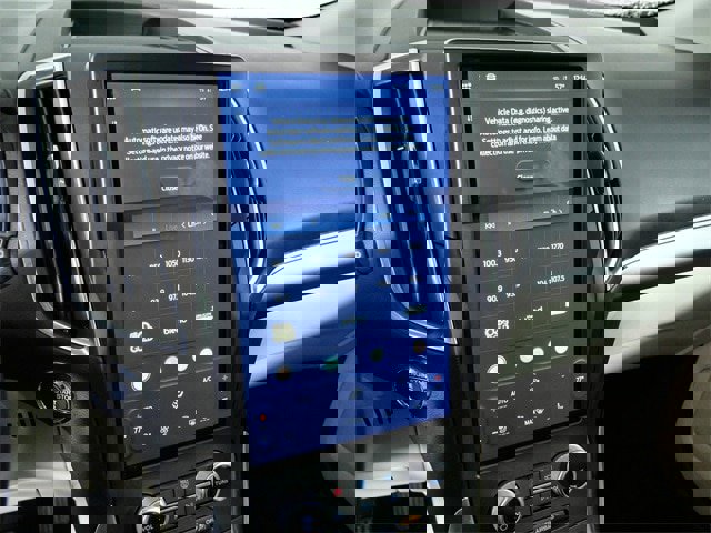 Certified 2024 Ford Edge Titanium w/ Class II Trailer Tow Package image 23