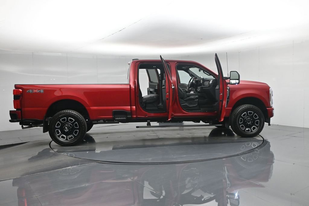 Certified 2024 Ford F250 Platinum image 34