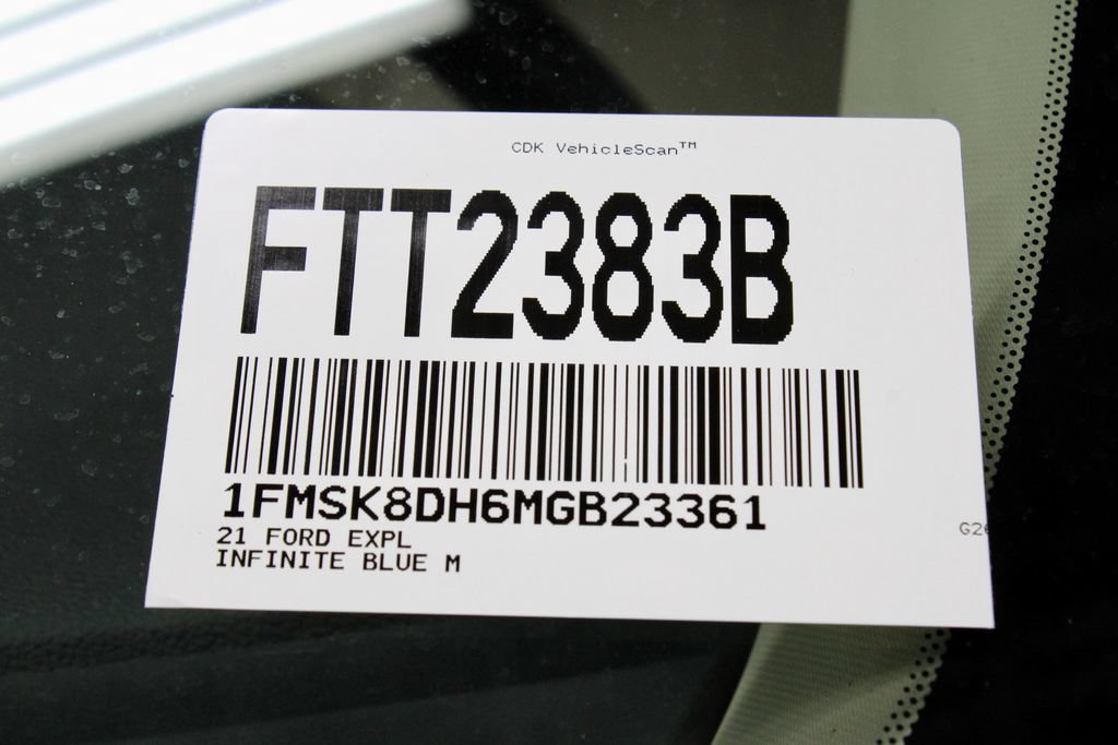 Certified 2021 Ford Explorer XLT w/ Equipment Group 202A AWD/4WD image 37