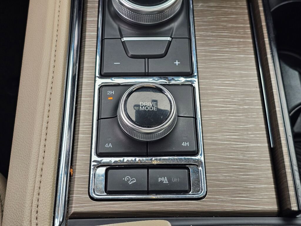 Certified 2024 Ford Expedition Limited AWD/4WD image 31