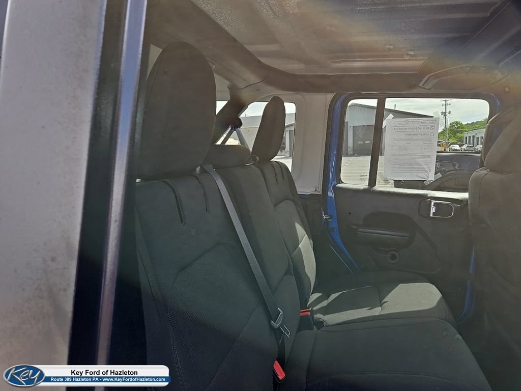Used 2023 Jeep Wrangler Unlimited w/ Cold Weather Group AWD/4WD image 46