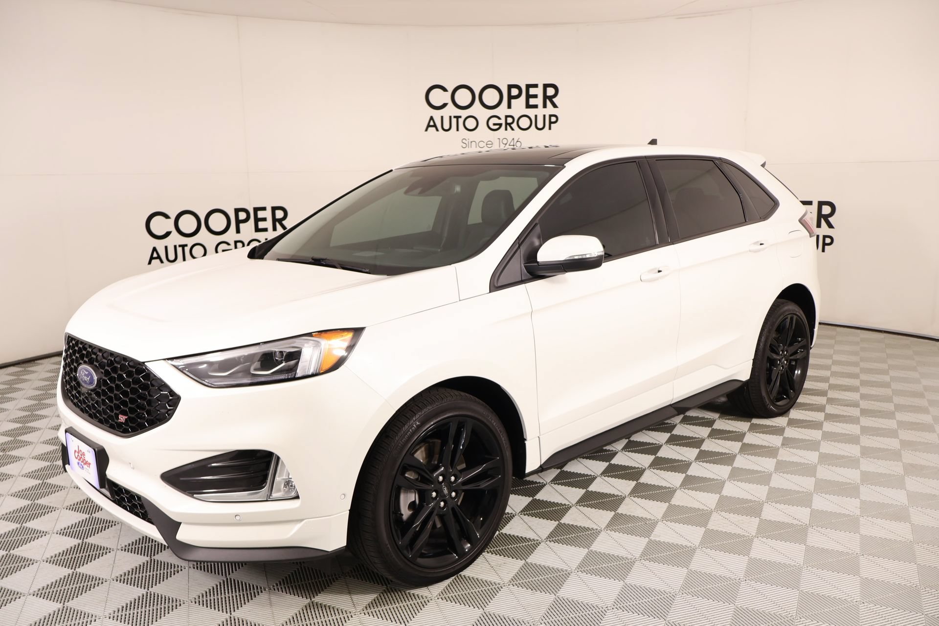 Certified 2024 Ford Edge ST w/ Equipment Group 401A AWD/4WD image 10