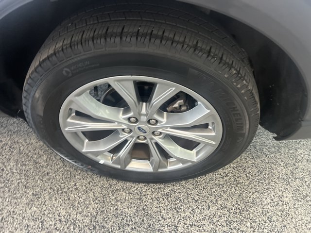 Certified 2023 Ford Explorer Limited AWD/4WD image 15