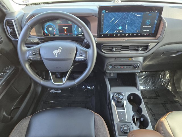 Certified 2025 Ford Bronco Sport Outer Banks w/ Outer Banks Tech Package+ AWD/4WD image 12