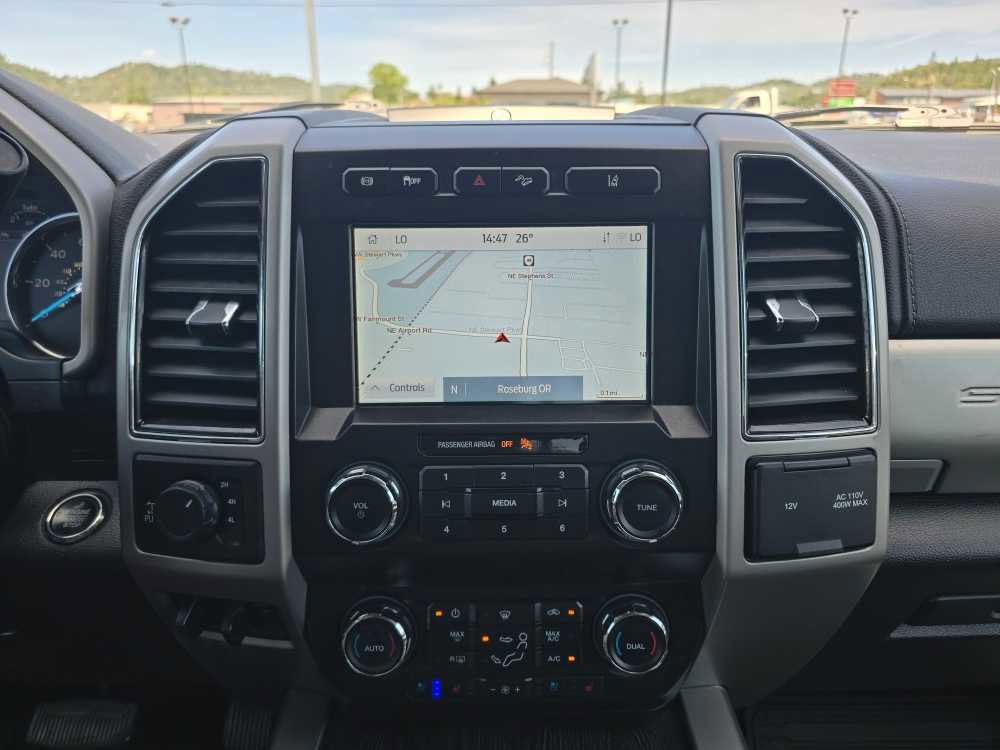 Certified 2020 Ford F350 Lariat w/ Lariat Ultimate Package AWD/4WD image 12
