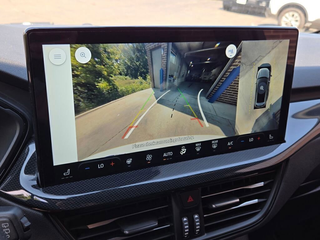 Certified 2023 Ford Escape ST-Line Elite image 33