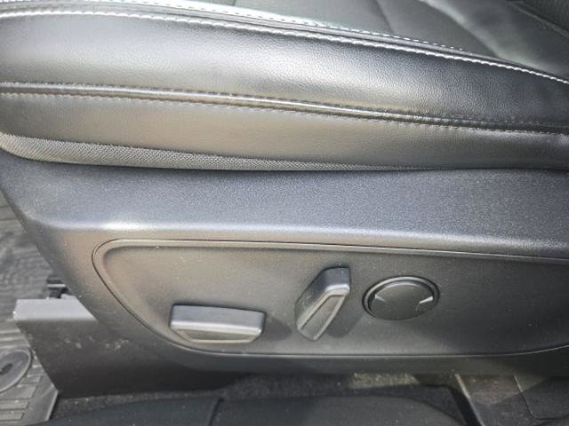 Certified 2025 Ford Escape SE FWD image 8