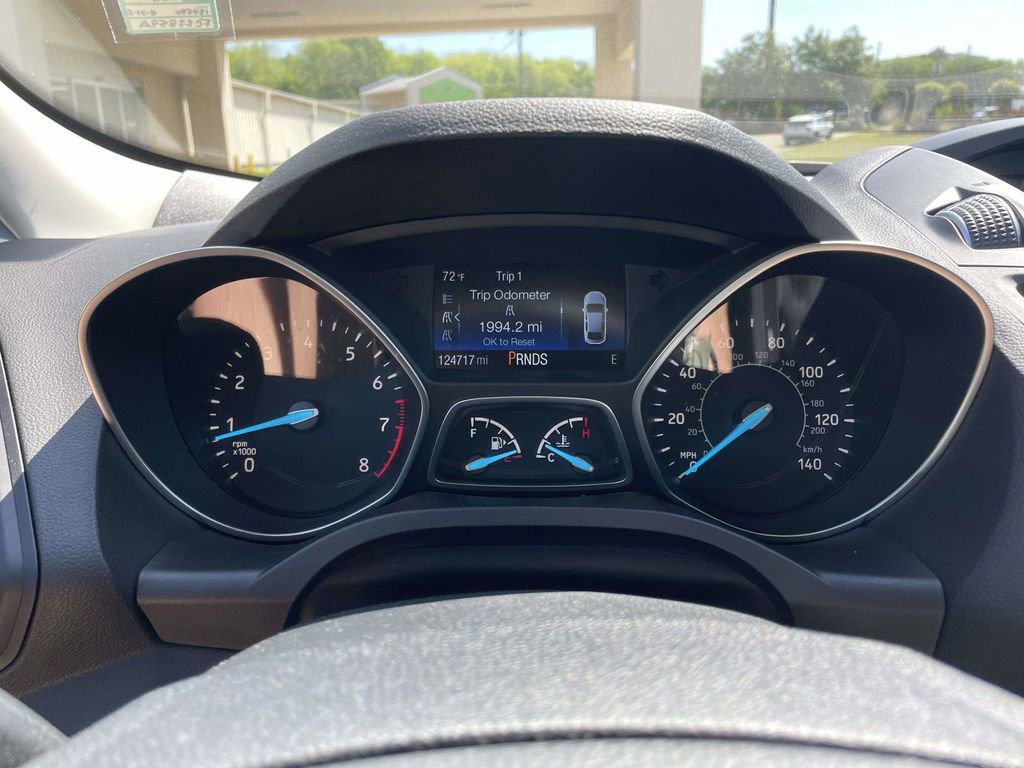 Certified 2018 Ford Escape SE image 30