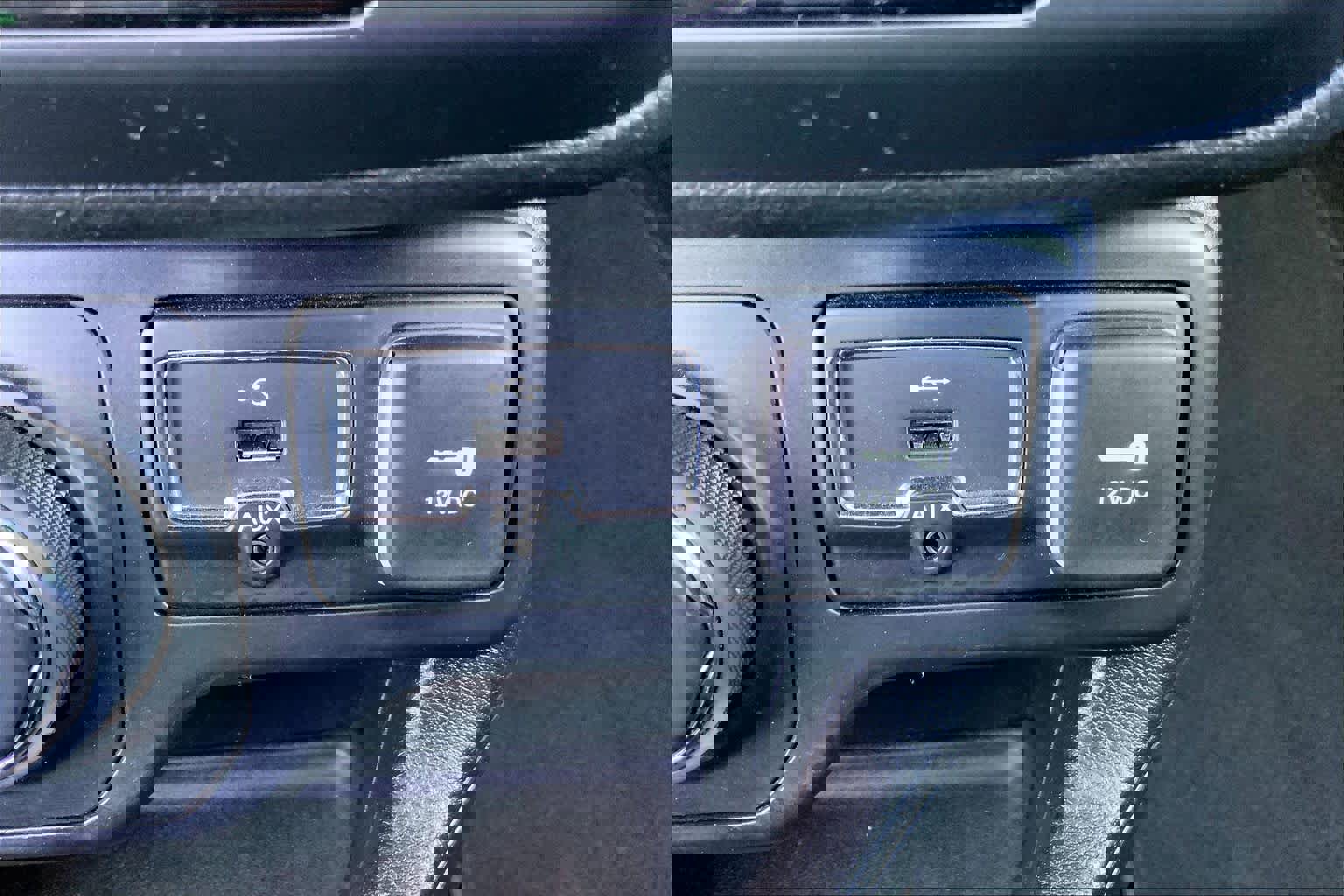 Used 2019 Jeep Renegade Sport image 31