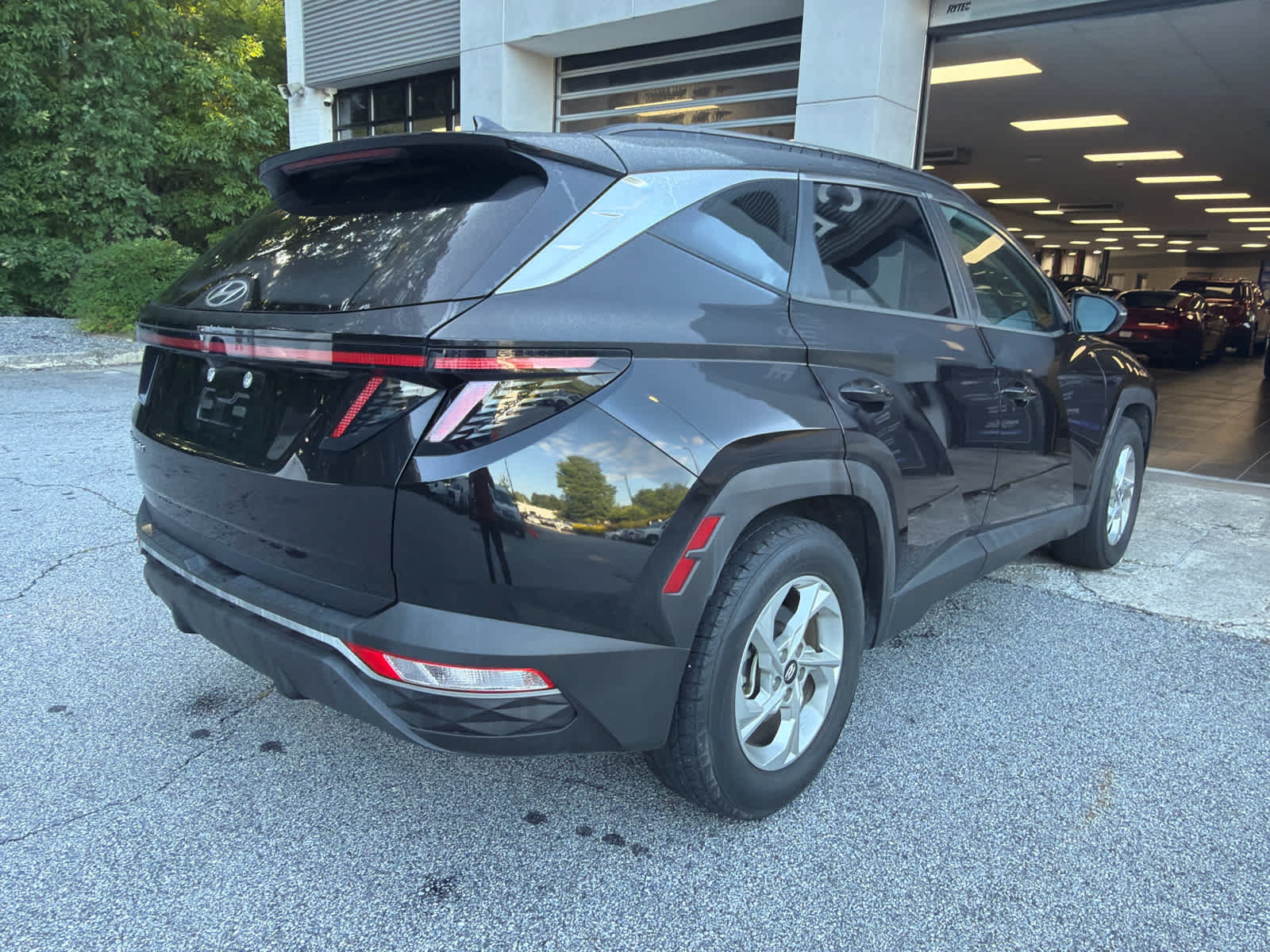 Used 2022 Hyundai Tucson SEL FWD image 2