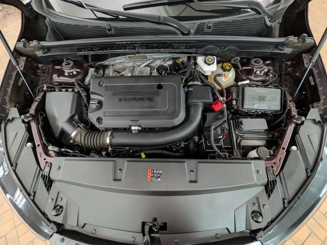Used 2022 Buick Envision Avenir w/ Safety Package FWD image 24