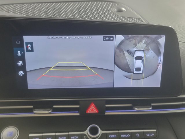 Used 2024 Hyundai Elantra Limited FWD image 33