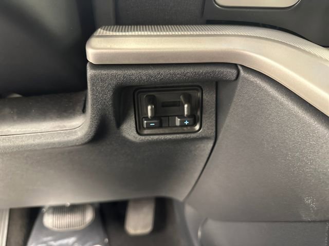 Certified 2025 Ford Expedition Active image 27