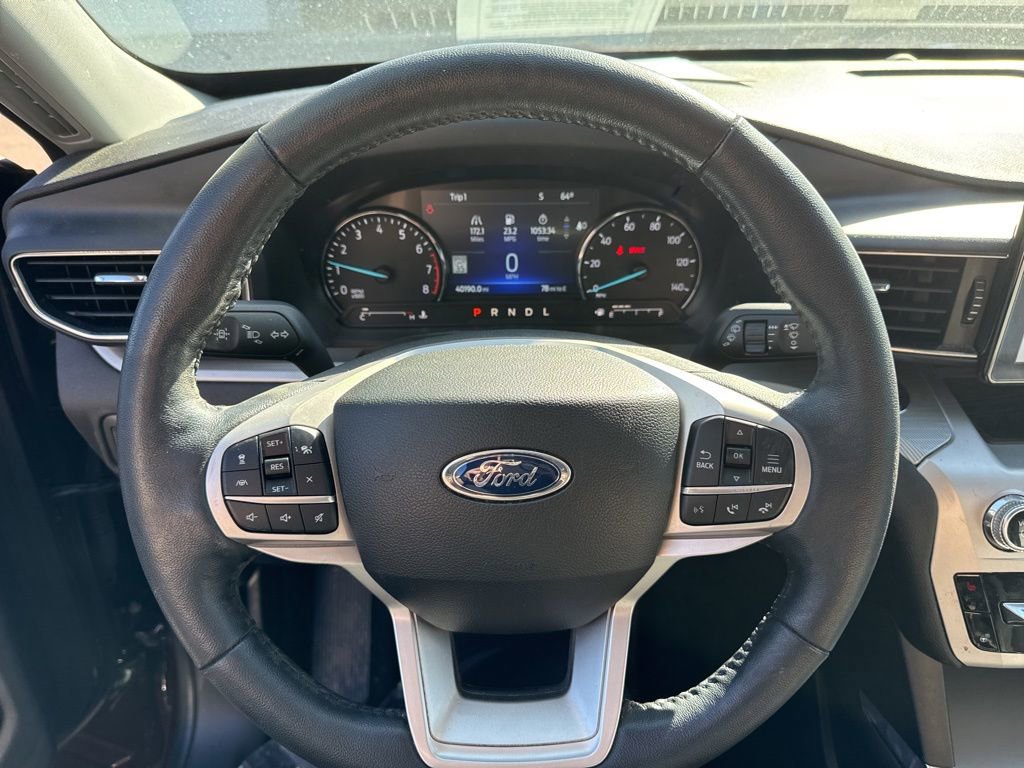 Certified 2022 Ford Explorer XLT w/ Equipment Group 202A image 7