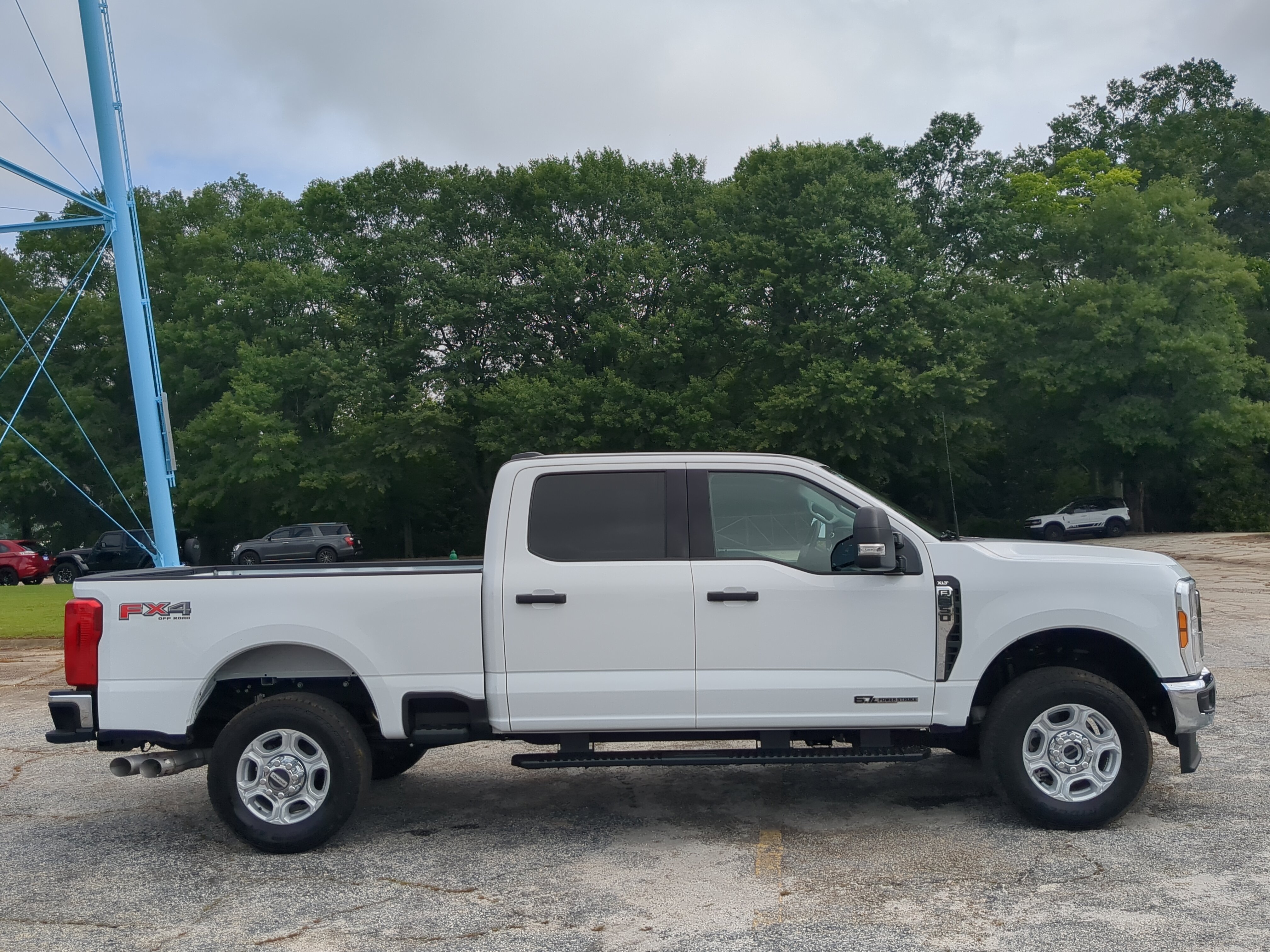 Certified 2025 Ford F250 XLT AWD/4WD image 2