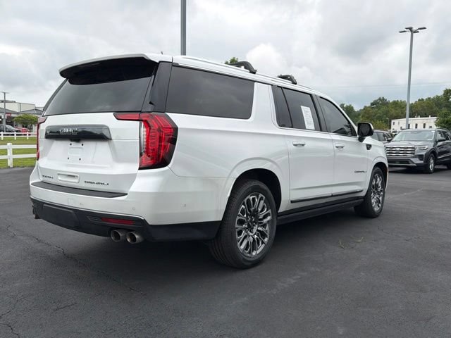 Used 2023 GMC Yukon XL Denali Ultimate AWD/4WD image 5