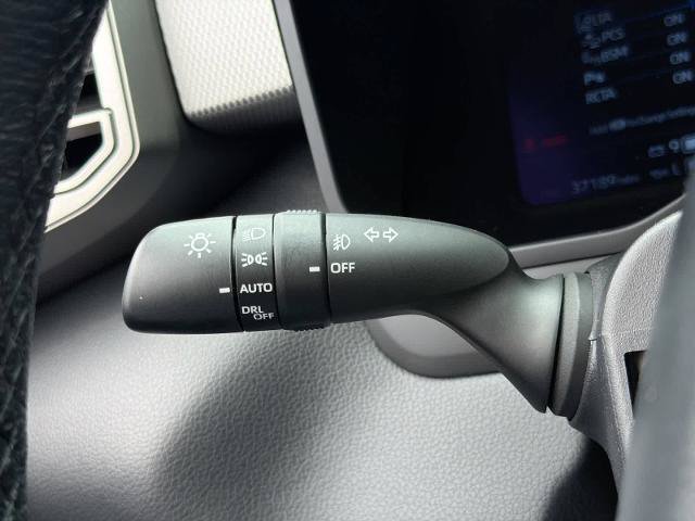 Used 2024 Toyota Sequoia Limited w/ TRD Off-Road Package AWD/4WD image 28