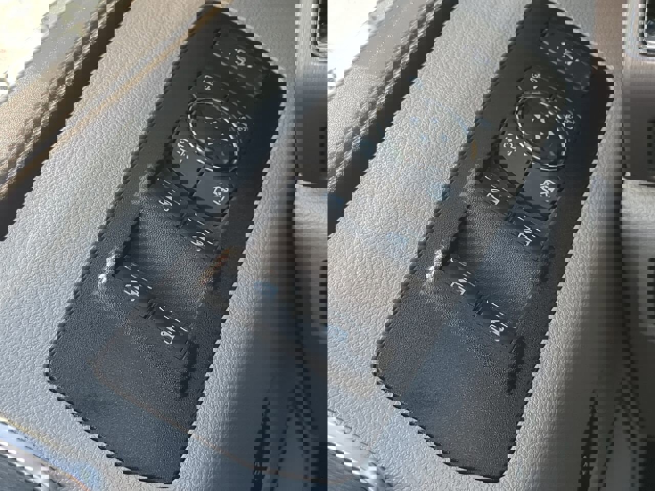 Certified 2022 Ford F250 Limited w/ FX4 Off-Road Package image 22