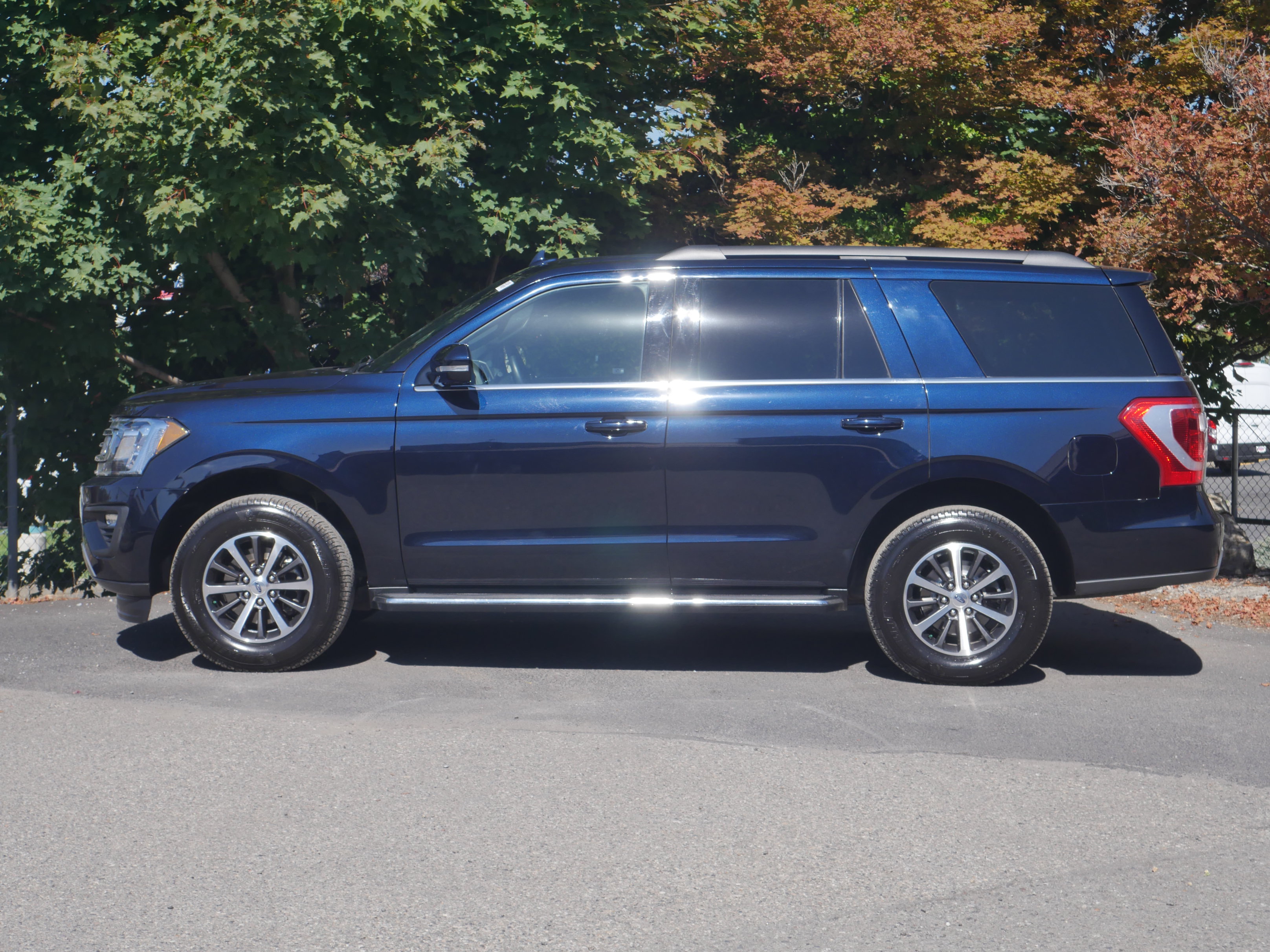 Certified 2021 Ford Expedition XLT AWD/4WD image 8