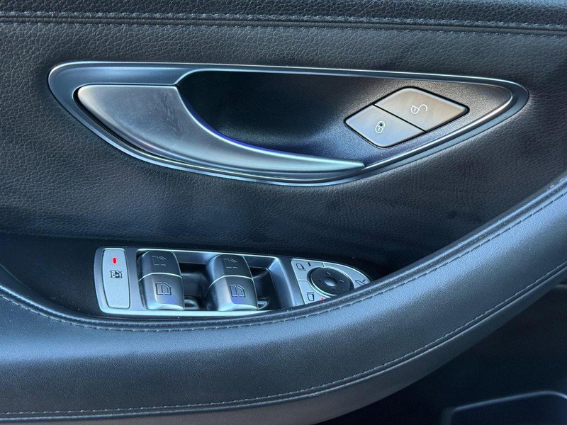 Used 2020 Mercedes-Benz E 450 4MATIC Sedan image 29