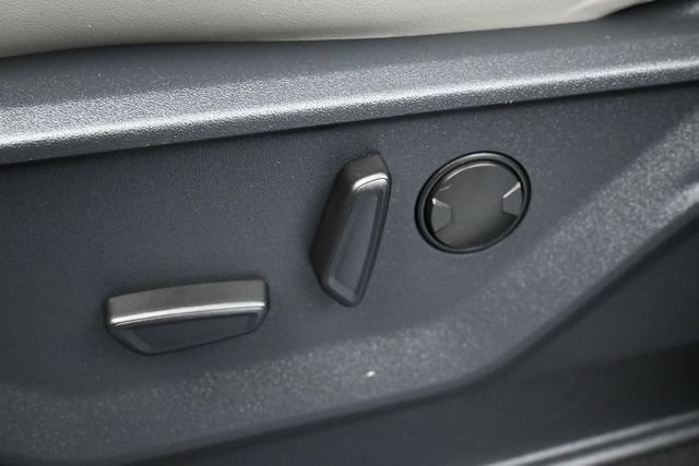 Certified 2025 Ford Expedition Active AWD/4WD image 12