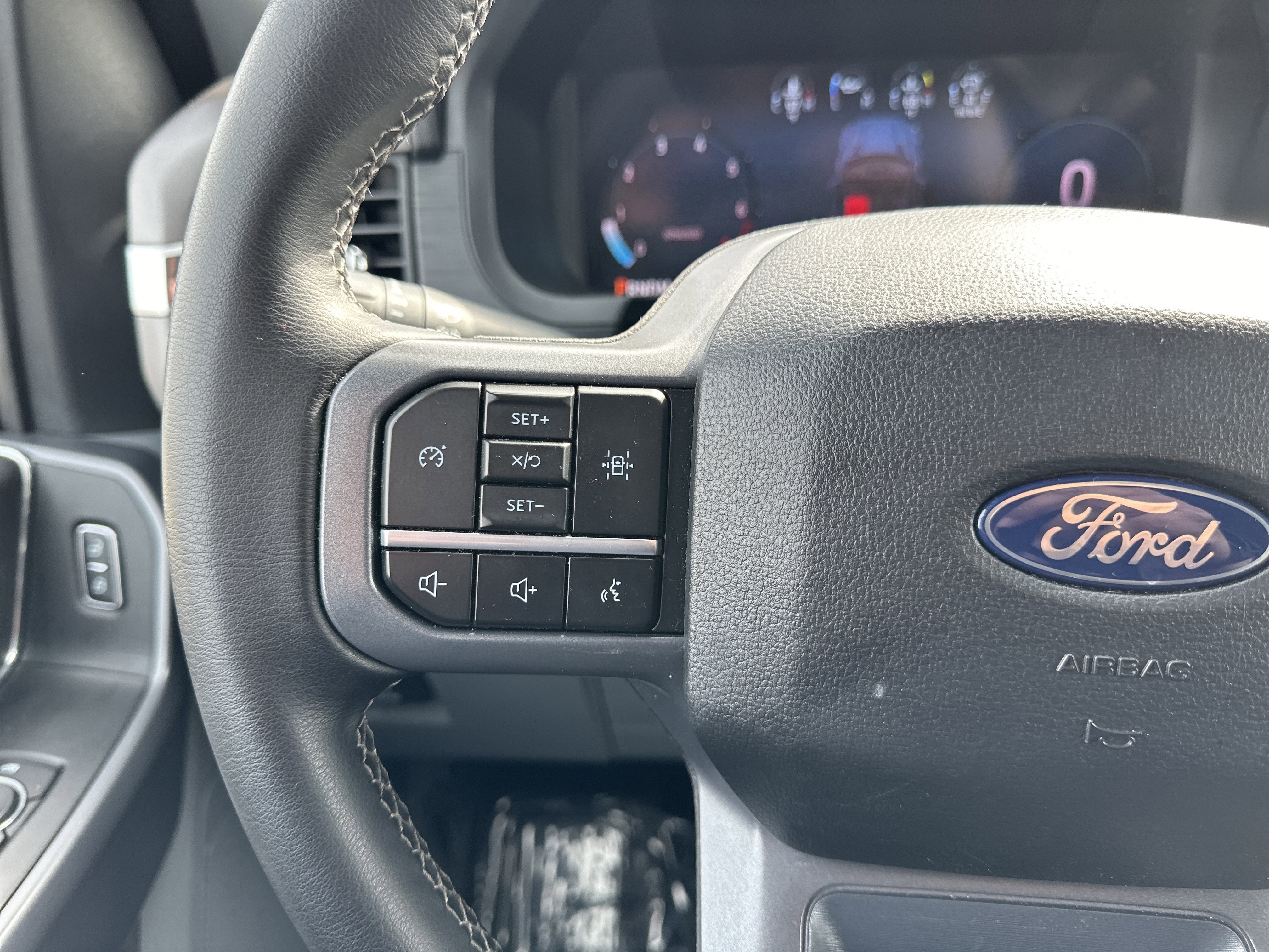 Certified 2025 Ford F150 XLT w/ Equipment Group 301A Standard image 15