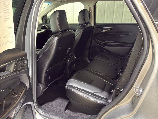 Certified 2022 Ford Edge Titanium AWD/4WD image 9