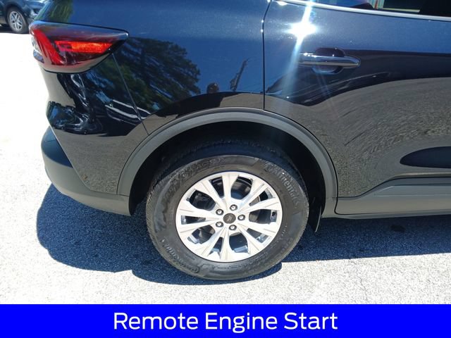 Certified 2023 Ford Escape Active AWD/4WD image 11