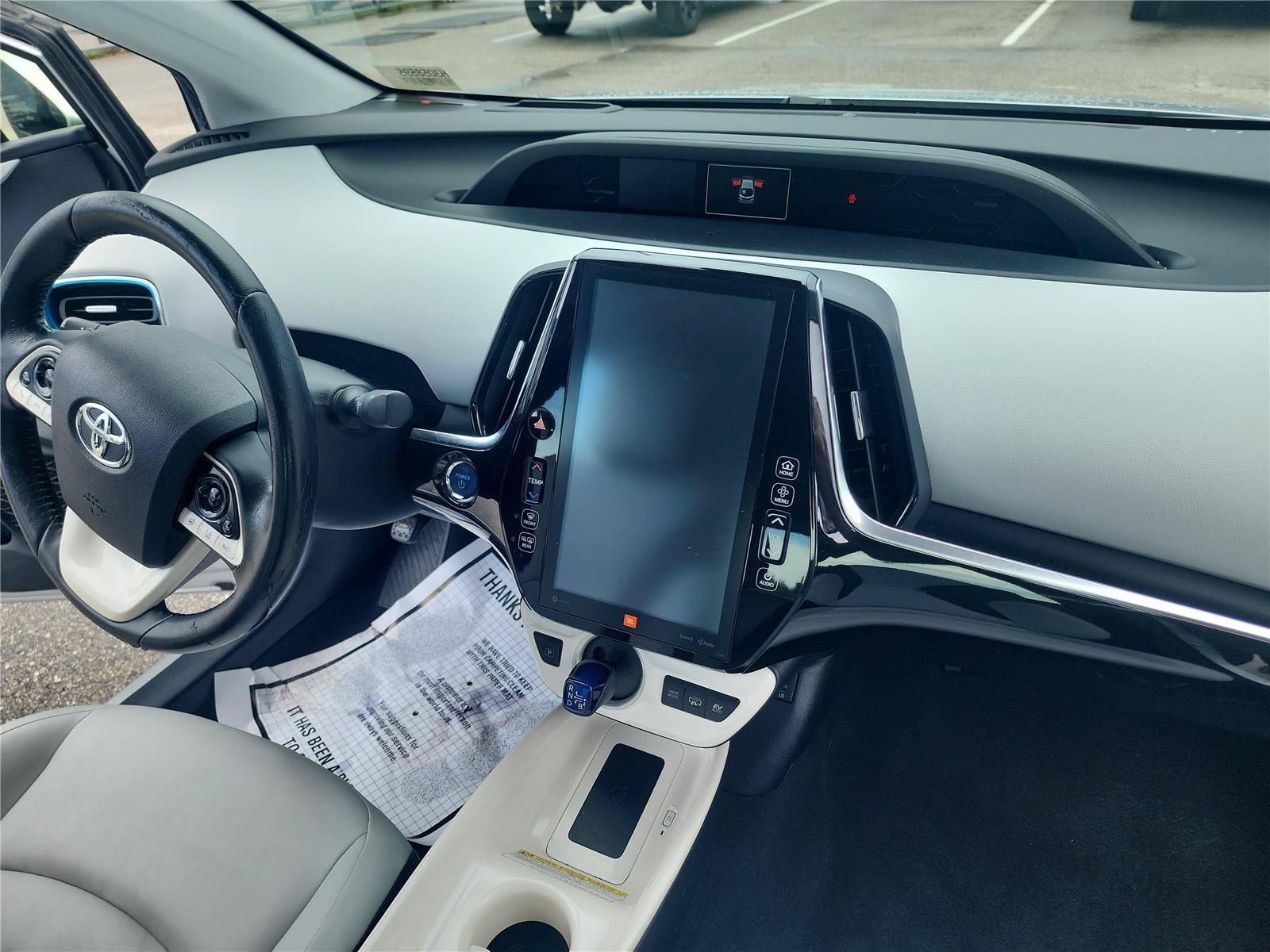Used 2017 Toyota Prius Prime Advanced FWD image 29