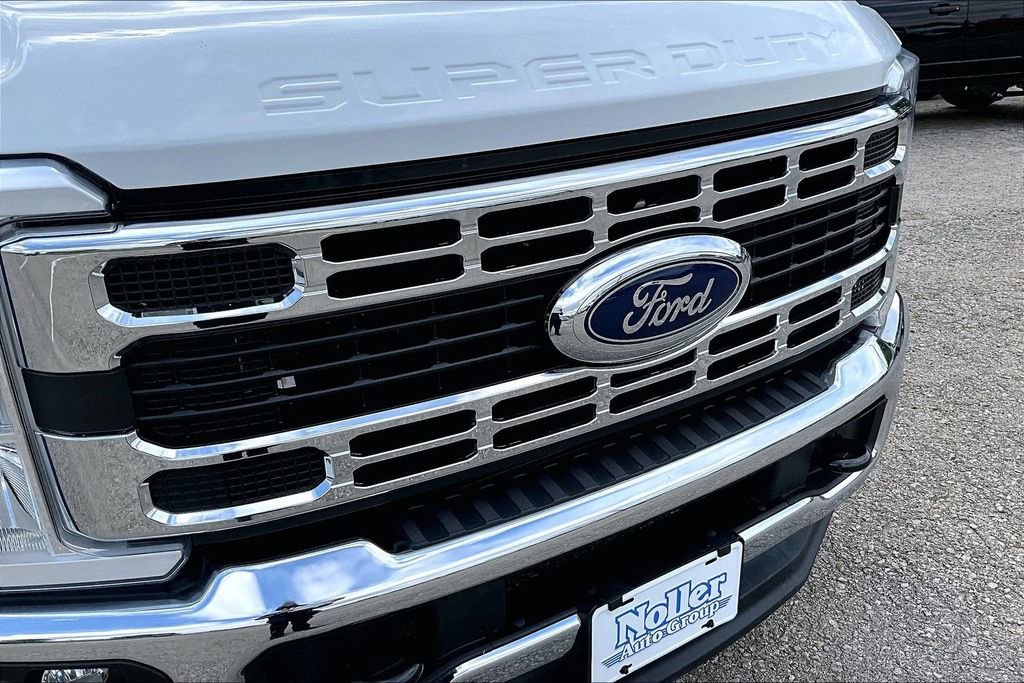 Certified 2024 Ford F350 XLT AWD/4WD image 29